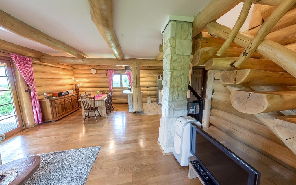 Bear'S Log Villa Selište Drežničko Kültér fotó