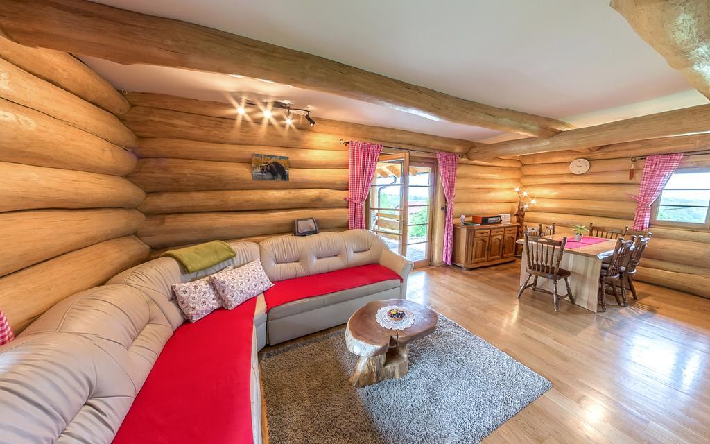 Bear'S Log Villa Selište Drežničko Kültér fotó
